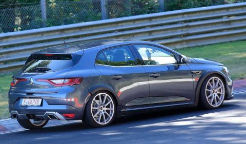 Mulet de Mégane 4 R.S. sur le Nürburgring avec 4 Control