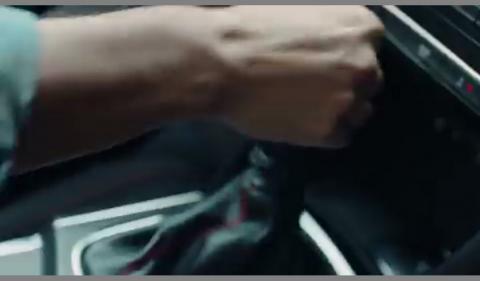 Extrait de la vidéo de teasing de la Mégane 4 R.S.