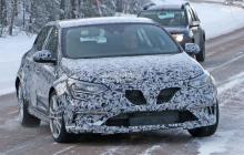 Mulet camouflé de Mégane 4 R.S. en Suède 4 Control