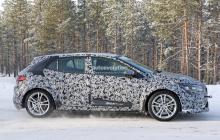 Mulet camouflé de Mégane 4 R.S. en Suède Brembo