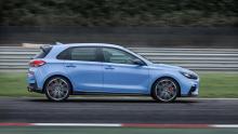 Hyundai i30 N sur circuit de profil