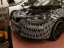 Mégane 4 R.S. camouflée 3/4 avant